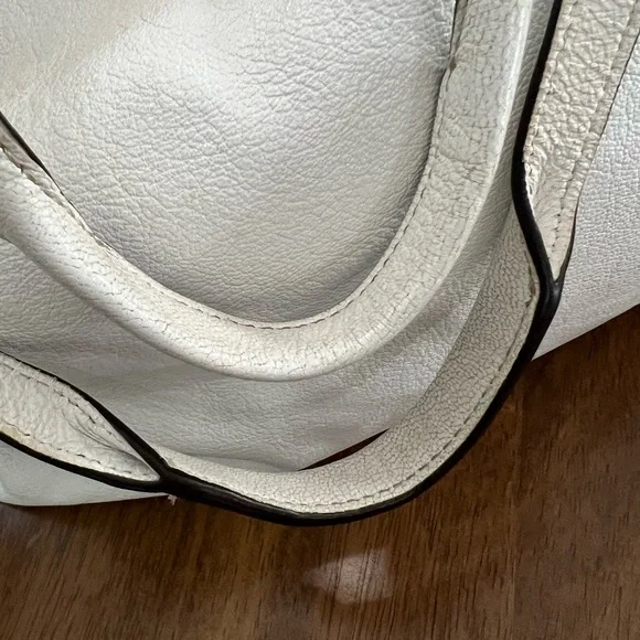 Michael Kors Handbag - Picture 3 of 16